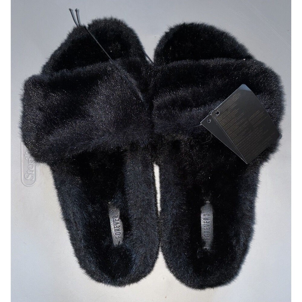 Women's Black Forever 21  Slippers Size M NWT B5